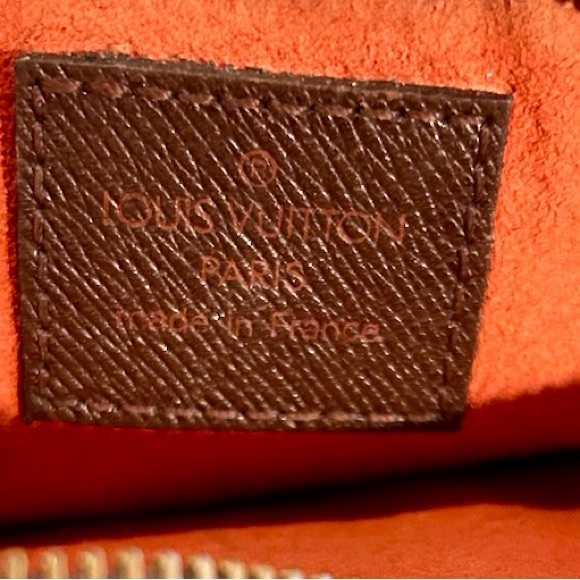 Louis Vuitton Damier Ebene wristlet Pouch - Picture 4 of 16